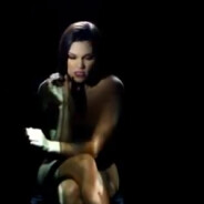 Jessie J : Silver Lining (Crazy &#039;But You), le clip aussi sexy et qu&#039;émouvant !