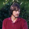 Ashton Kutcher change de style dans jOBS