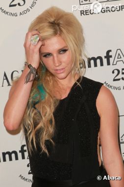 Kesha : Elle s'excuse sur Twitter auprès des américains après la diffusion de Die Young