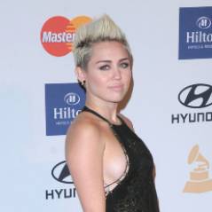 Miley Cyrus : à deux doigts d'un téton qui dépasse !