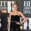 Ashley Roberts a joué la transparence aux Brit Awards 2013