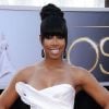 En Donna Karan Atelier, Kelly Rowland a joué la carte de la sobriété révisitée pour les Oscars 2013