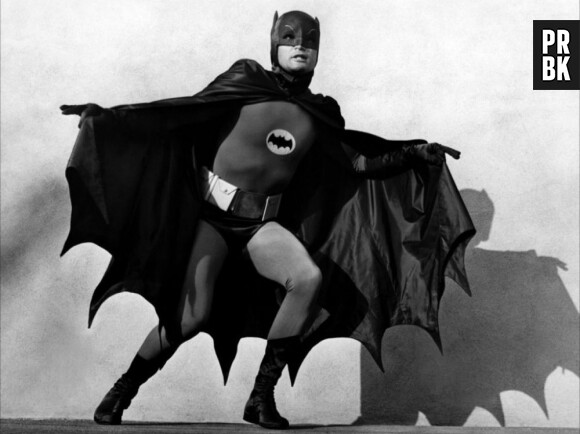 Le Batman anglais avait le même costume que celui de la série des années 60.