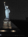 L'ouragan Sandy en novembre 2012 avait détruit les ponts d'accès à la Statue de la liberté