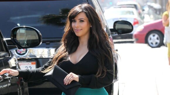 Kim Kardashian enceinte mais menteuse : "je ne pèse que 60 kilos"