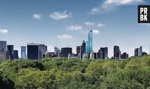 Le gratte-ciel One57 (en verre, au centre) est encore en construction à Manhattan