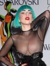 Lady Gaga, heureuse sans soutien-gorge