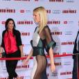 Gwyneth Paltrow ose le transparent pendant l'avant-première d'Iron Man 3