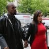 Kim Kardashian et Kanye West ne se lâchent pas face aux photographes