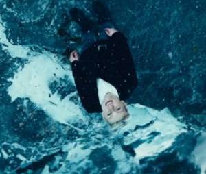 Kirsten Dunst incarne Eden dans Upside Down