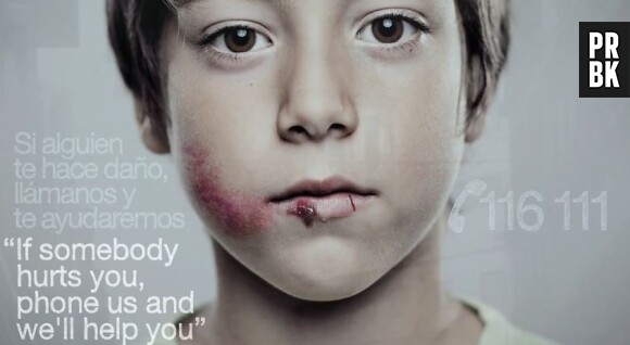Le message visible par les enfants sur cette publicité anti-maltraitance