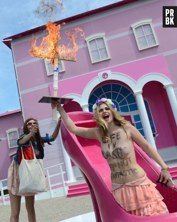 Les Femen pas fans de Barbie