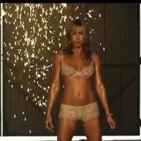 Jennifer Aniston : son strip-tease sexy dans la bande annonce de We&#039;re The Millers