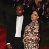 Kim Kardashian, une future maman qui n'assume pas ses formes