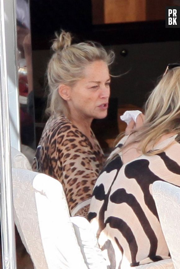 Sharon Stone sans maquillage, lendemain difficile à Cannes 2013 le 23 mai