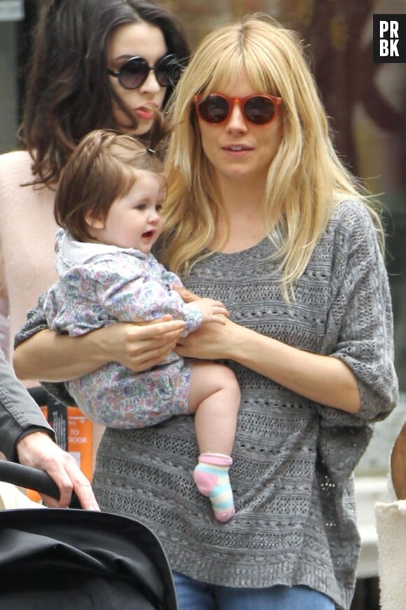 Sienna Miller et sa fille Marlowe.