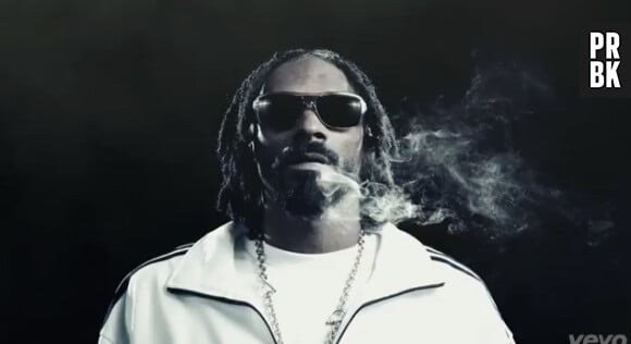 Snoop Dogg fumant dans Ashtrays and Heartbreaks
