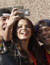 Bruna Marquezine prend la pose avec les amis de Neymar