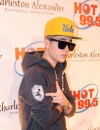Justin Bieber est aussi au coeur d'une polémique après qu'un photographe amateur se soit fait bousculer par ses gardes du corps