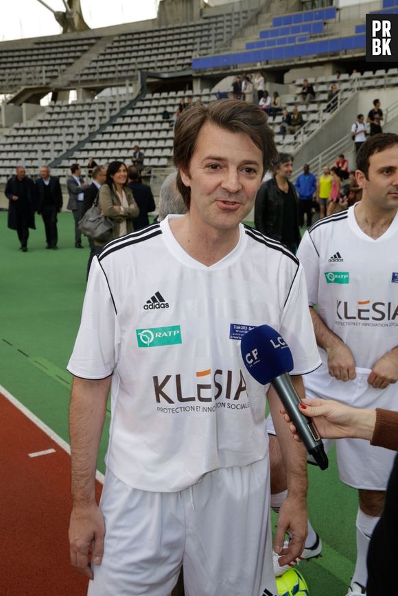 M. Pokora et le Variétés Club De France de football contre la sélection républicaine composée de ministres, anciens ministres et députés au Stade Charlety, Paris, France le 25 juin 2013.