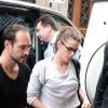 Kristen Stewart : panoplie du garçon manqué pour son arrivée à Paris
