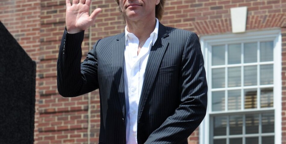 Jon Bon Jovi s&#039;implique face au dégâts de l&#039;ouragan Sandy, lundi 8 juillet 2013 dans le New Jersey