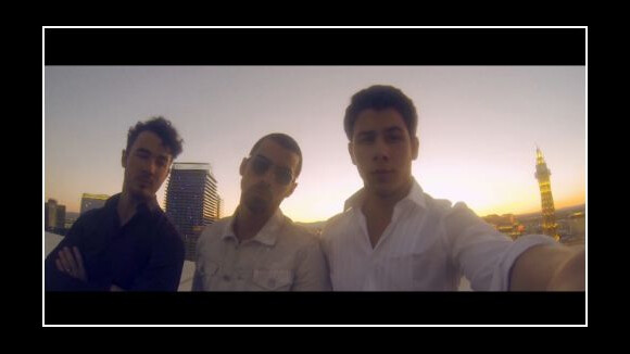 Jonas Brothers : First Time, le clip en mode fiesta à Las Vegas