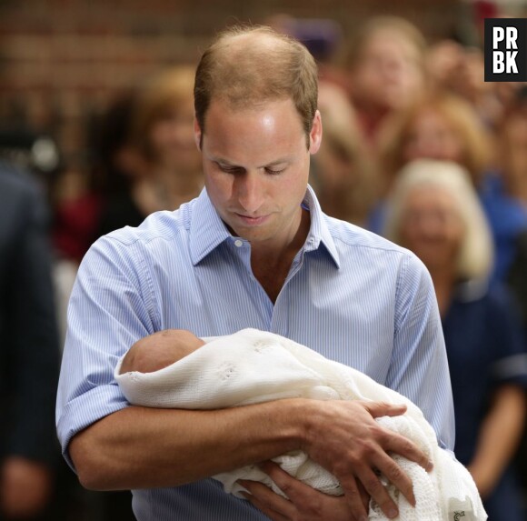 Le Prince William et Prince George, le 23 juillet 2013 à Londres