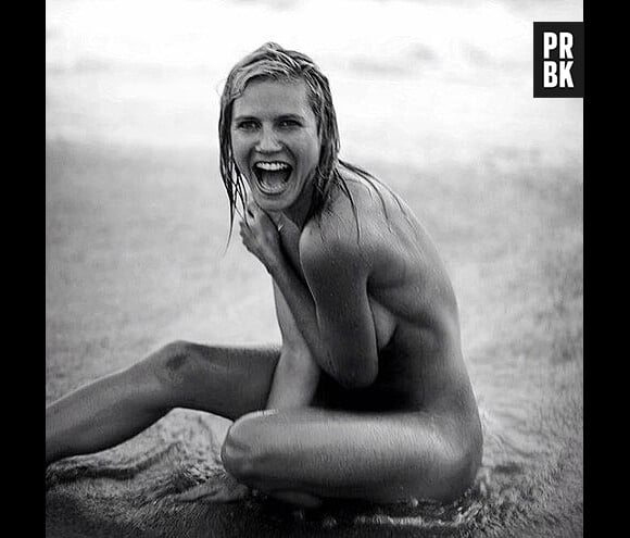 Heidi Klum pose complètement nue sur Instagram