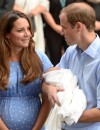 Kate Middleton avec un petit bidon après la naissance du Prince George.