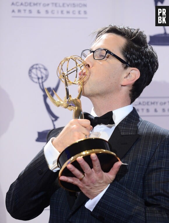 Dan Bucatinsky et son prix de Meilleur guest-star dans une série dramatique aux Creative Arts Emmy Awards 2013 le 15 septembre 2013