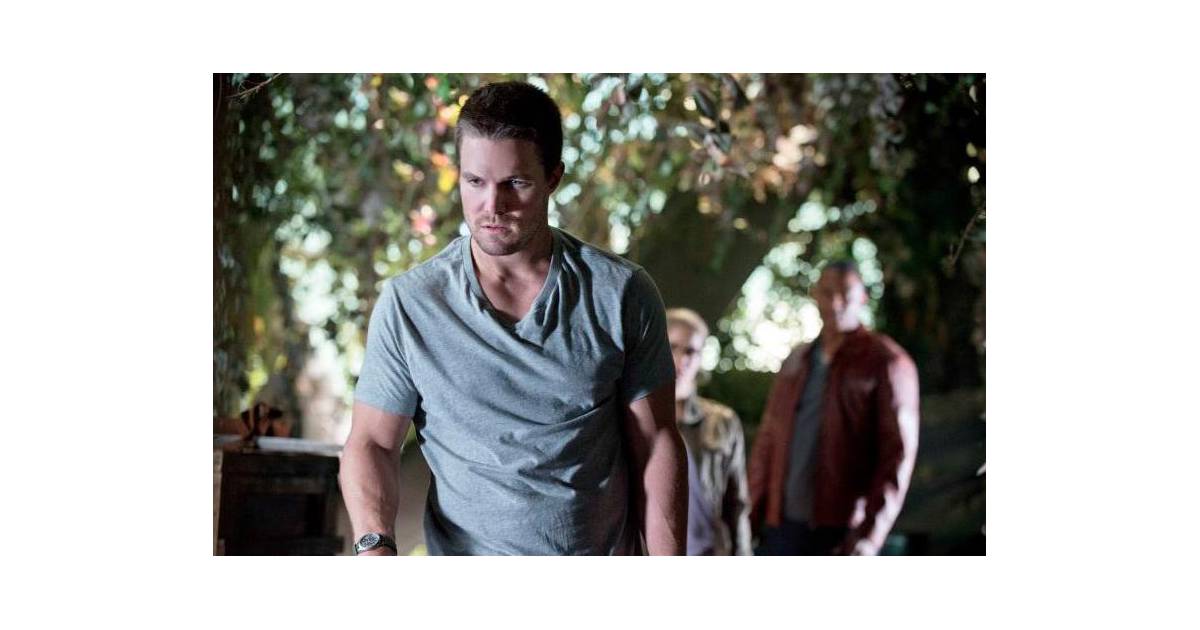 Arrow saison 2 Oliver en deuil Purebreak