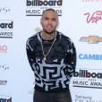 Chris Brown confirme sur Facebook qu'il prépare actuellement un duo avec Drake, collaboration qui figurerait sur son album "X"