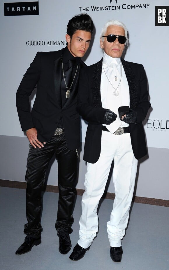 Karl Lagerfeld et Baptiste Giabiconi, le 20 mai 2010 à Antibes