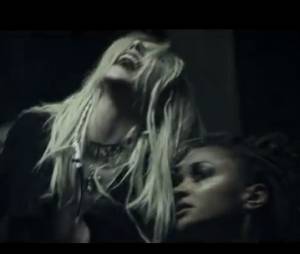 Taylor Momsen trash dans son dernier clip Going To Hell