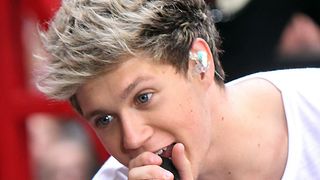 Niall Horan : Ellie Goulding réagit aux rumeurs de couple