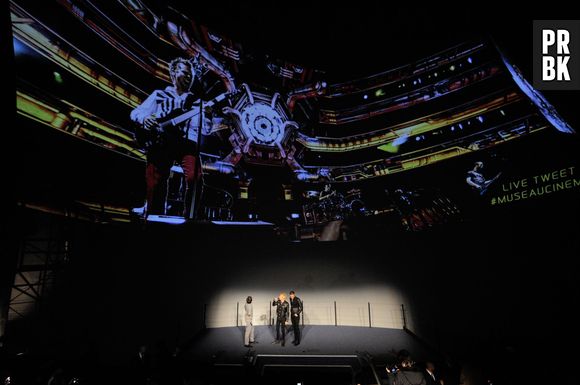 Muse à Paris à l'avant-première parisienne de leur film-concert le 5 novembre 2013