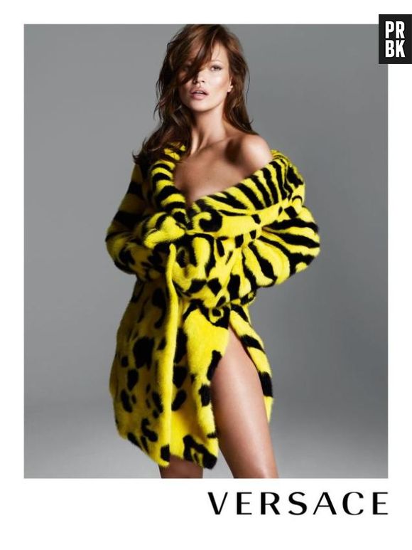 Kate Moss, quasi nue pour la campagne Versace automne-hiver 2014