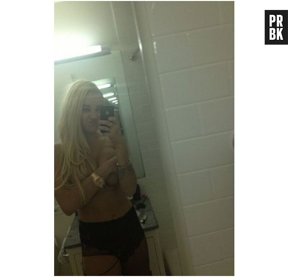 Amanda Bynes accro au selfie