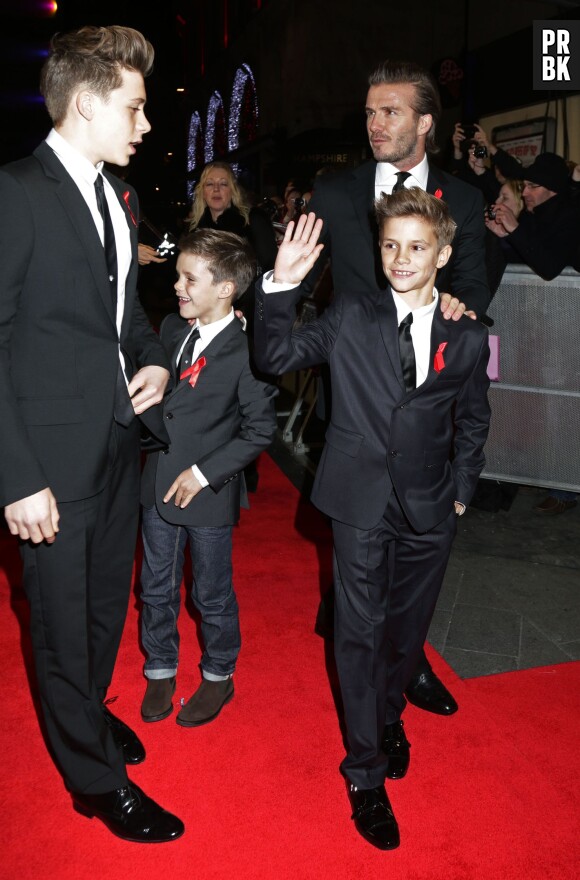 David Beckham, Brooklyn, Romeo et Cruz à l'avant-première du film The Class of 92 à Londres, le 1er décembre 2013