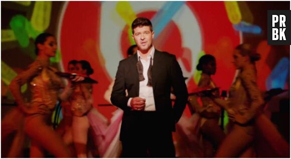 Robin Thicke dans le clip de Feel Good