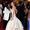 Jennifer Lawrence : la robe qui l'a fait chuter aux Oscars 2013