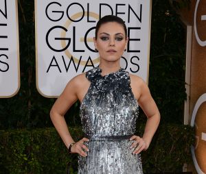 Mila Kunis sur le tapis rouge des Golden Globes 2014