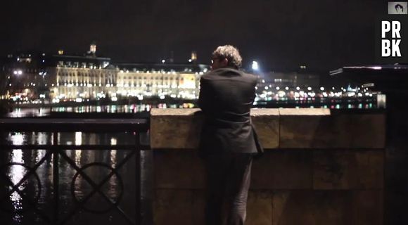 Nouvelle Star 2014 : Olivier Bas joue les figurants dans le clip de Julien Granel, ancien candidat