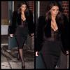 Kim Kardashian : un décolleté XXL malgré le froid