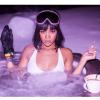 Rihanna : séance sexy de sauna au ski