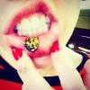 Miley Cyrus : un nouveau tatouage sur la lèvre intérieure