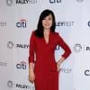 Lost : Yunjin Kim, aka Sun, glamour en rouge, le 16 mars 2014 au PaleyFest de Los Angeles