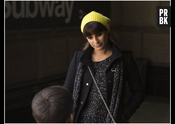 Glee saison 5, épisode 14 : Lea Michele en mode bonnet jaune à NY