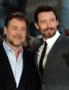  Russell Crowe et Hugh Jackman c&ocirc;te-&agrave;-c&ocirc;te sur le tapis rouge de No&eacute;, le 31 mars 2014 &agrave; Londres 